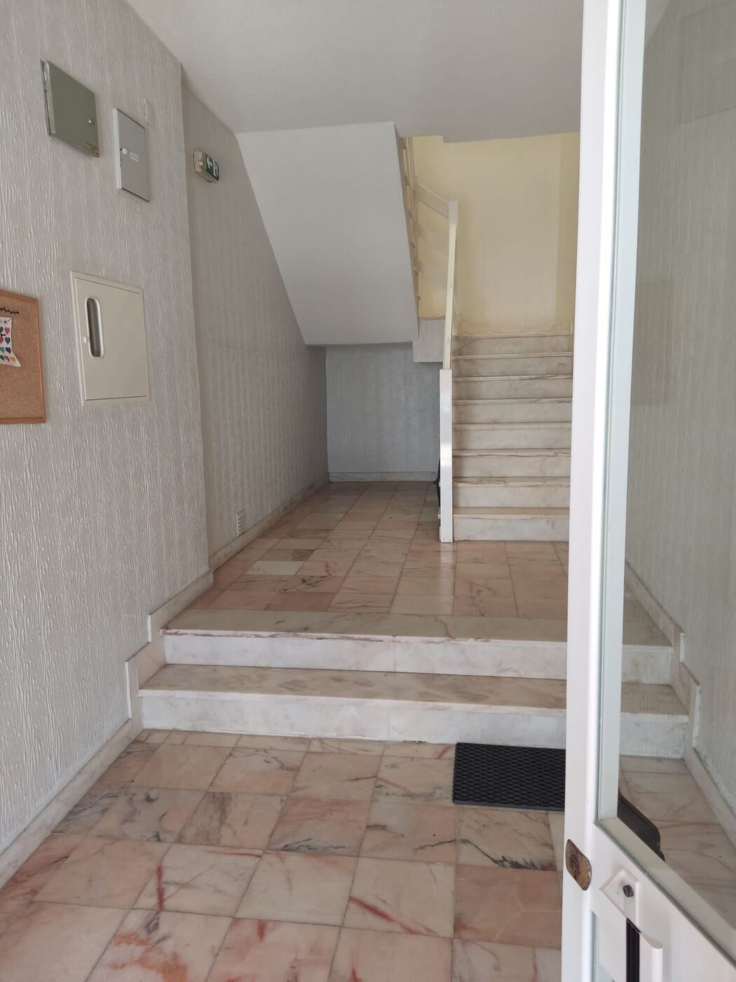 Chez Caixas - foto 2